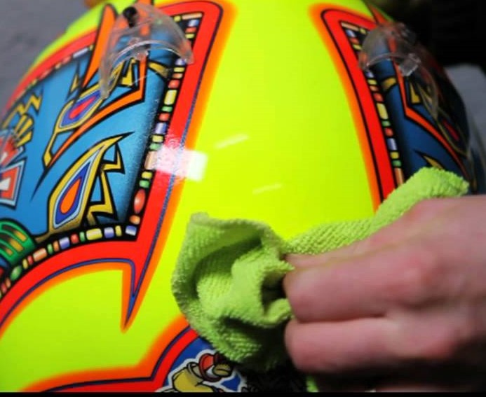 【裝備保養】頭盔王教你如何令頭盔保持剛買時的新淨整潔!實用工具五分鐘洗完頭盔話你知!